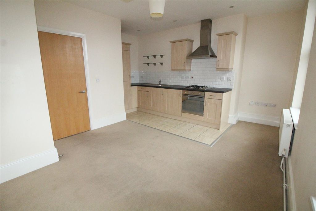 Property photo 2 of 7 Lounge With Kitchen Area