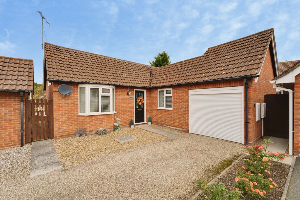 Property photo 1 of 17 Pbox-Img.Jpg
