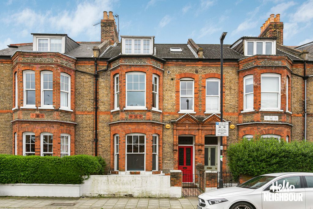 Property photo 1 of 13 Photo 0