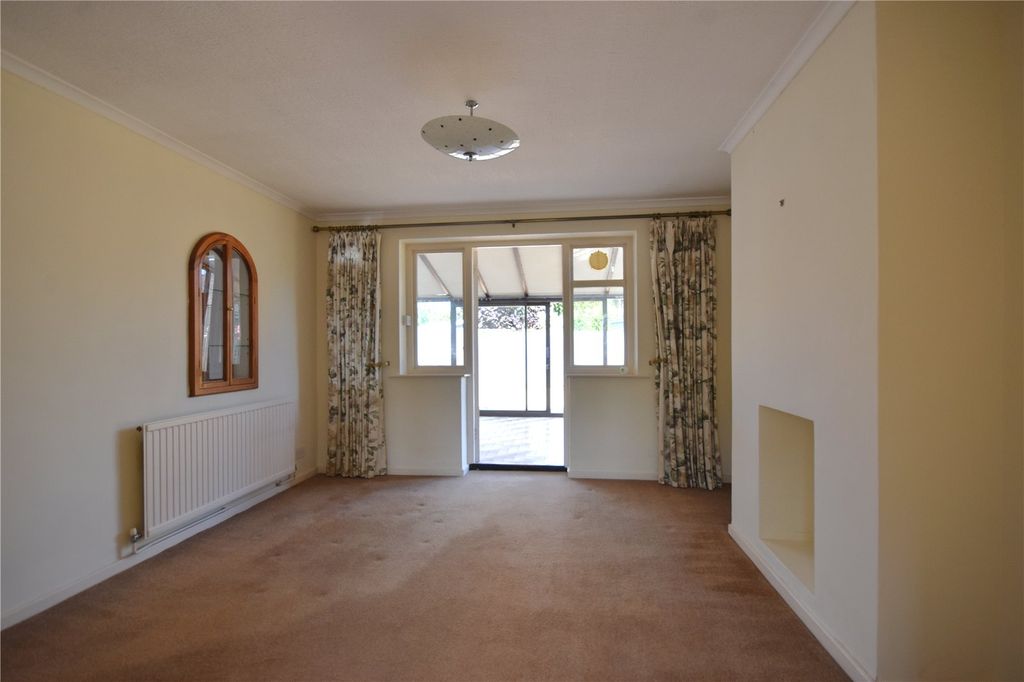 Property photo 3 of 15 Picture No. 02