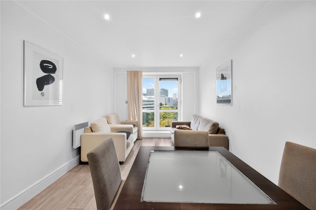 Property photo 1 of 11 Reception Room