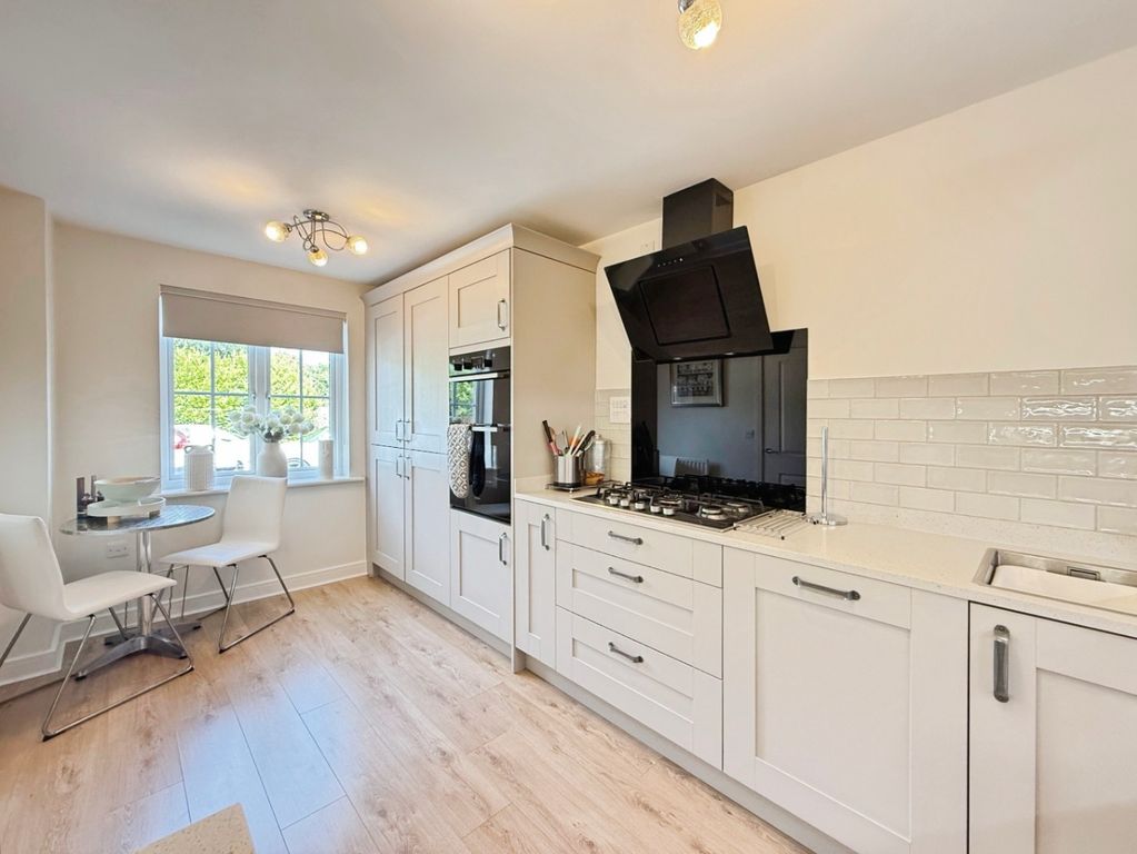 Property photo 3 of 32 4372596