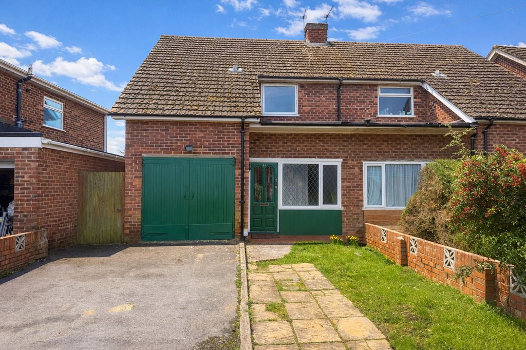 Property photo 1 of 12