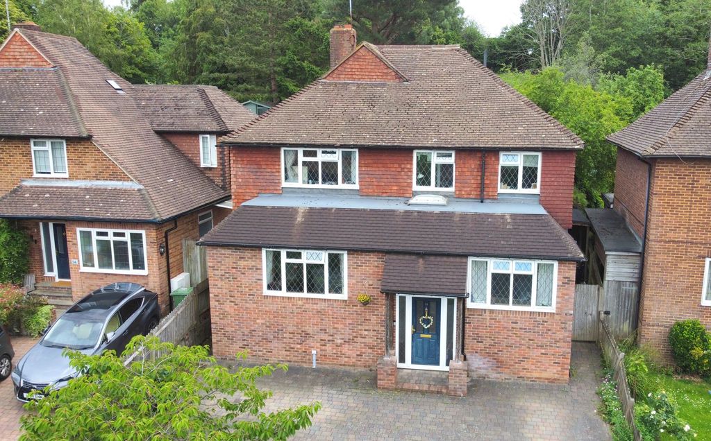 Property photo 1 of 25