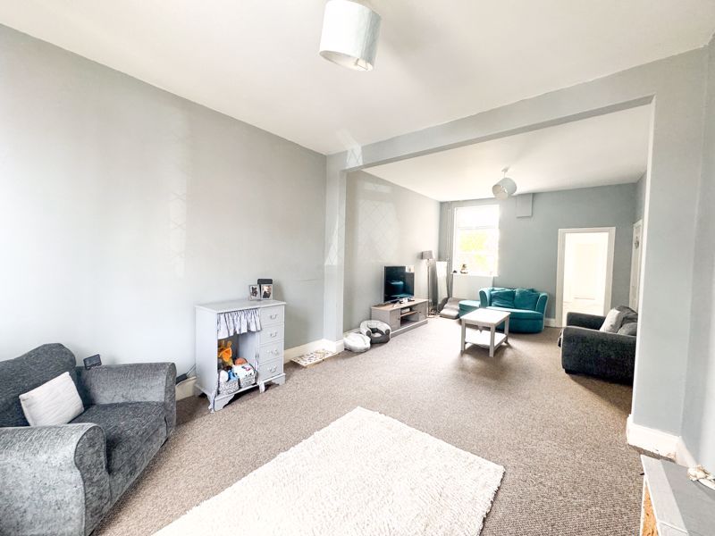 Property photo 3 of 12 Lounge-Diner