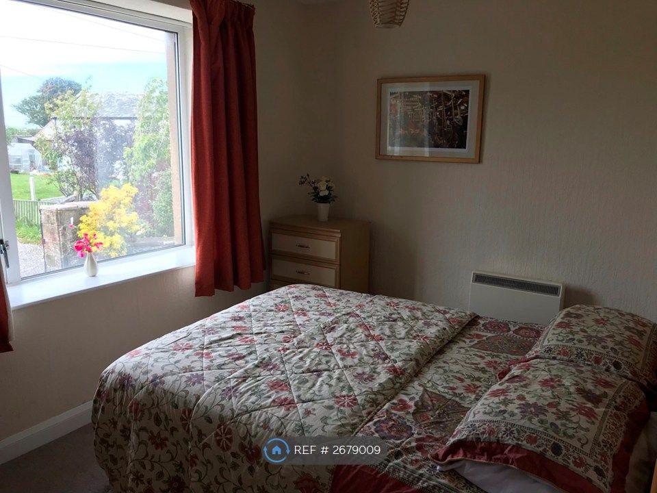 Property photo 2 of 16 Bedroom 1