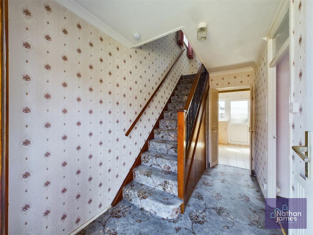 Property photo 2 of 12 Hall