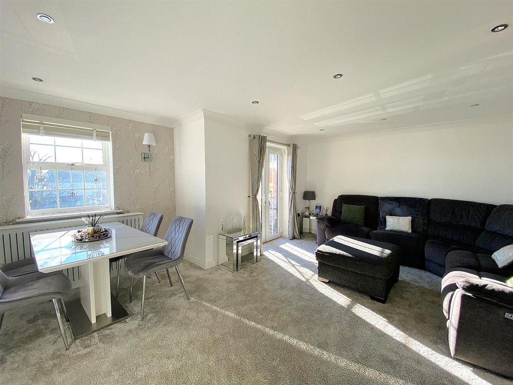 Property photo 3 of 18 3 Jasmine Way - Lounge2.Jpg