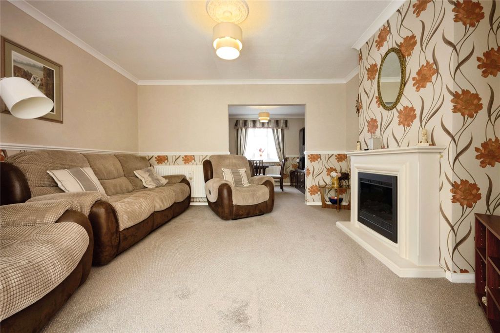 Property photo 2 of 20 Picture No. 25