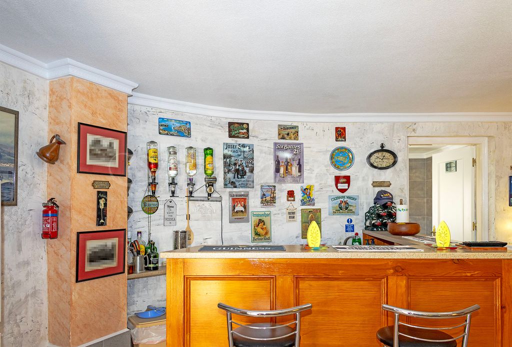Property photo 1 of 47