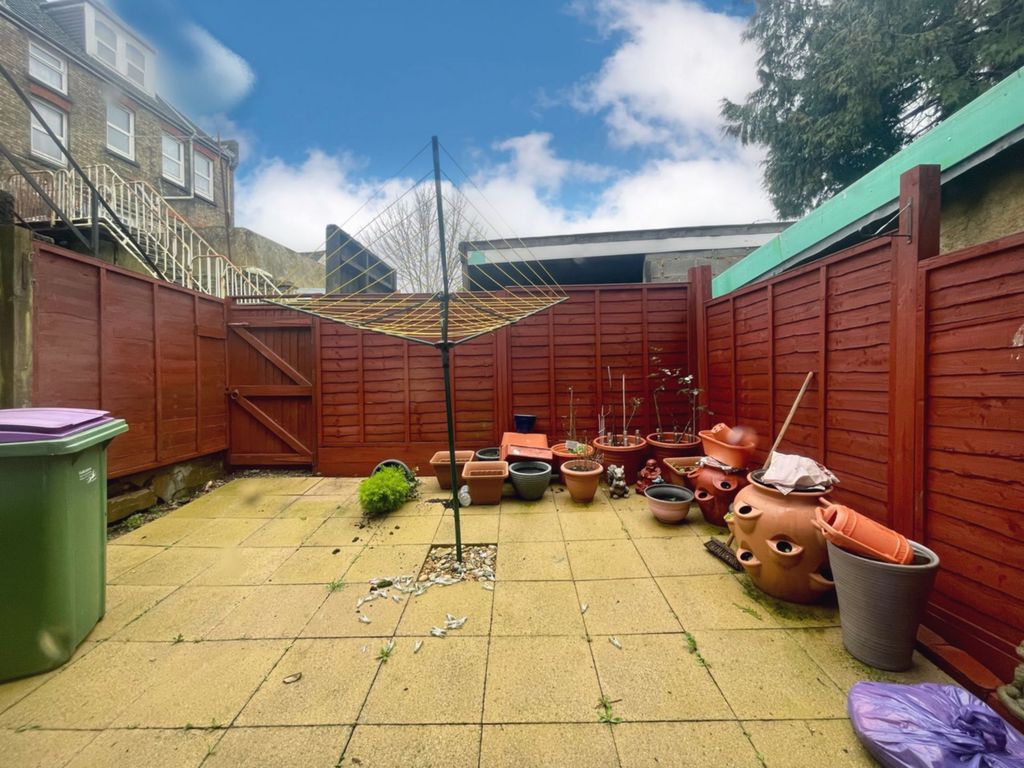 Property photo 3 of 13 Photo 2