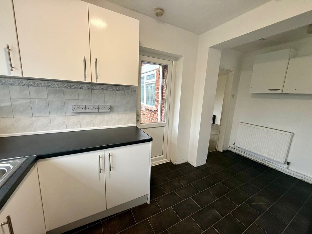 Property photo 3 of 12 Picture No. 20