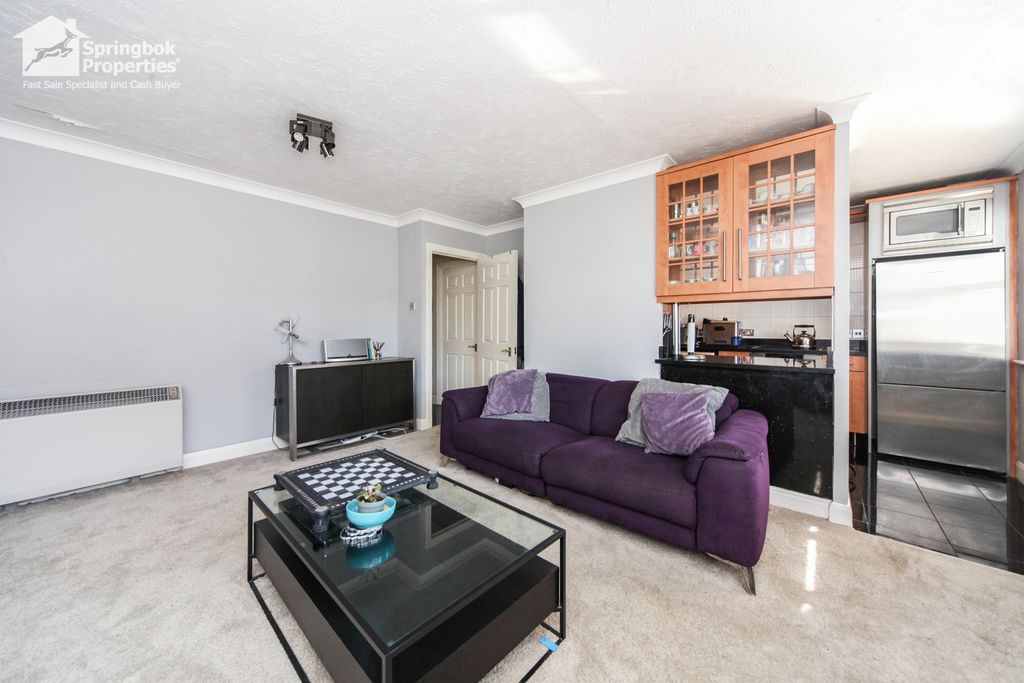 Property photo 3 of 13 Image 2