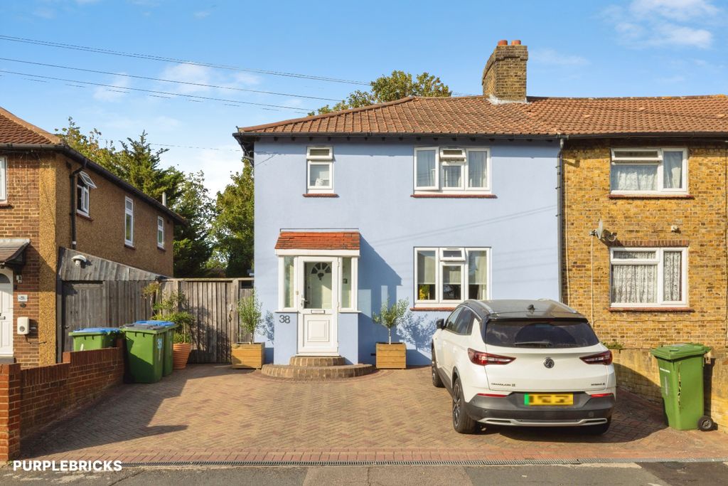Property photo 1 of 34