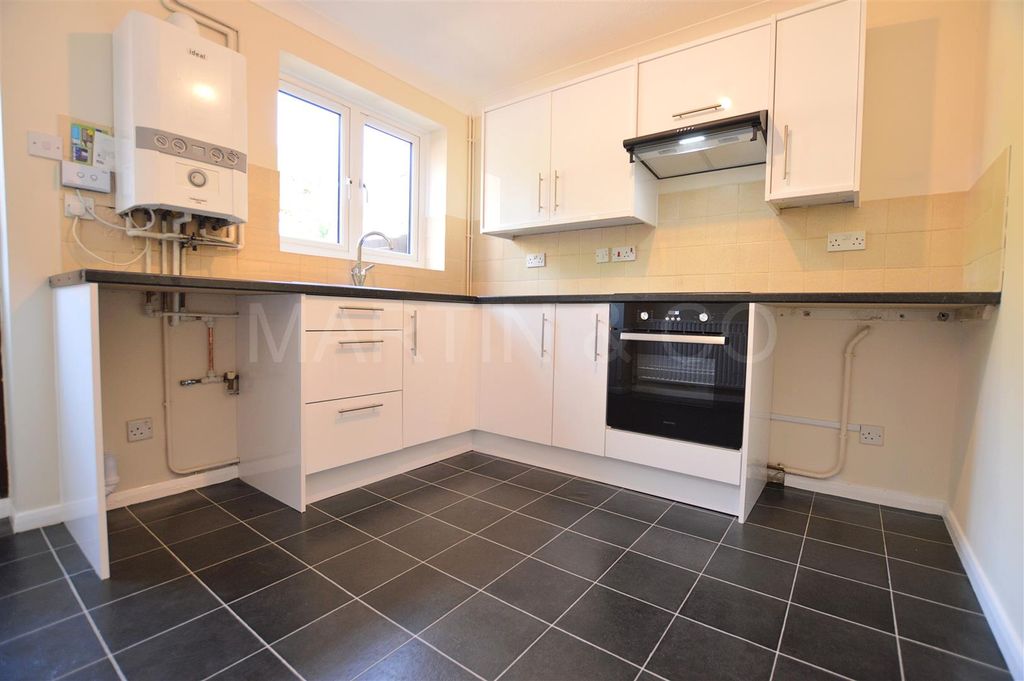 Property photo 2 of 12