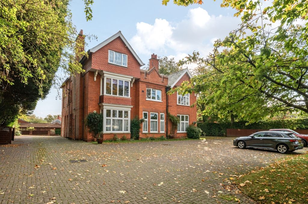 Property photo 1 of 18 1364987-18-68E77F0A8E778