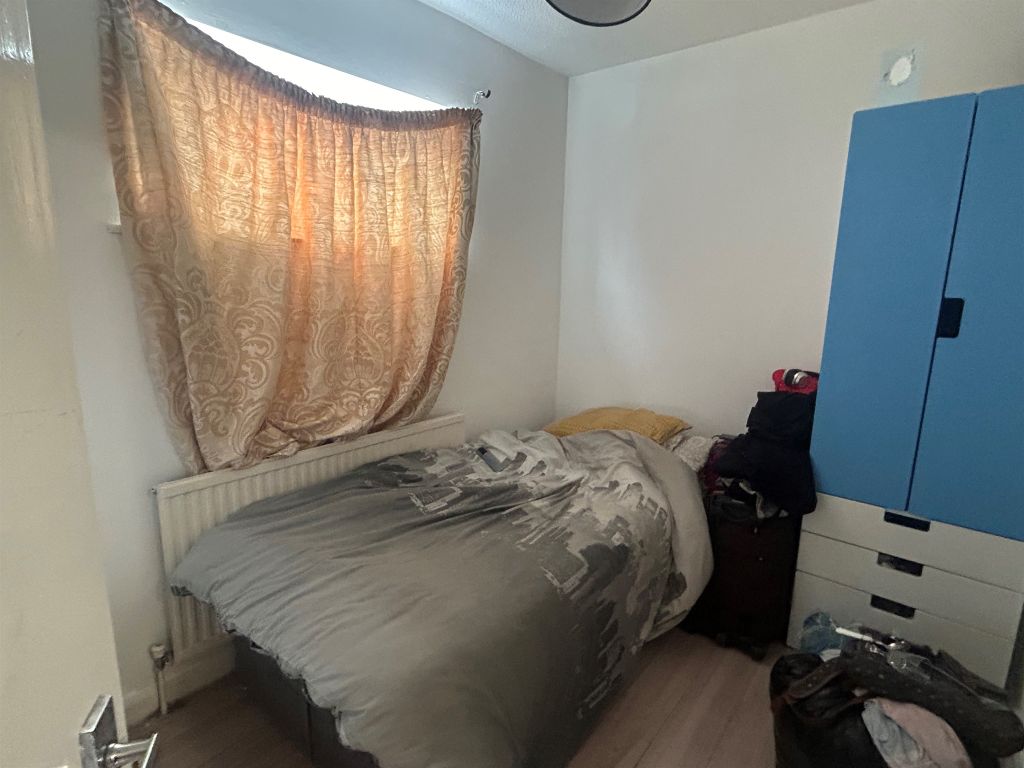 Property photo 3 of 6