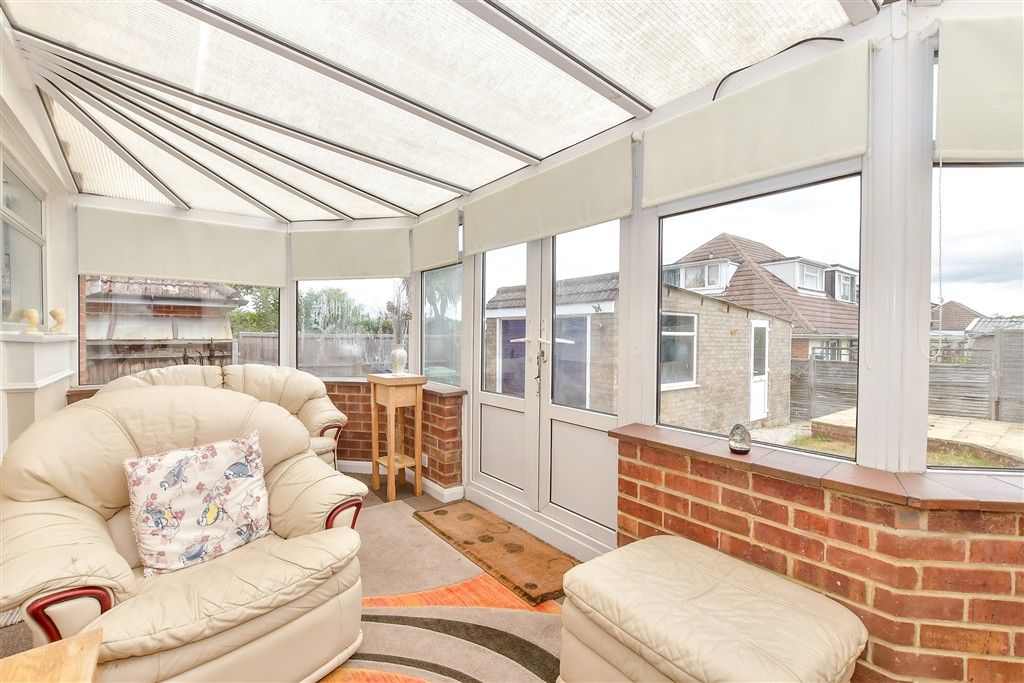 Property photo 3 of 11 Conservatory