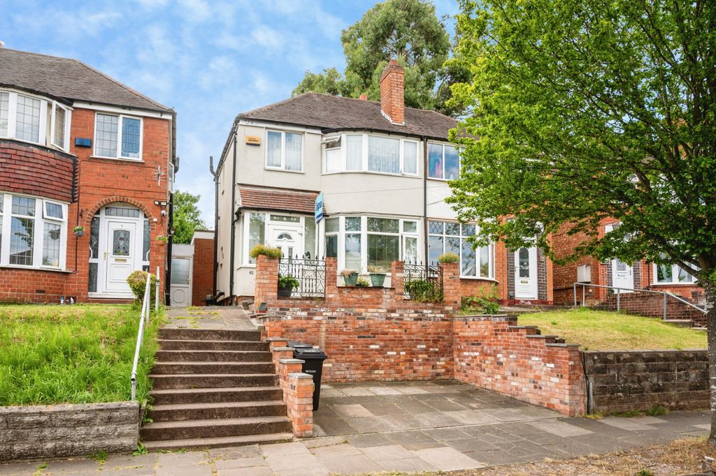 Property photo 1 of 28 01