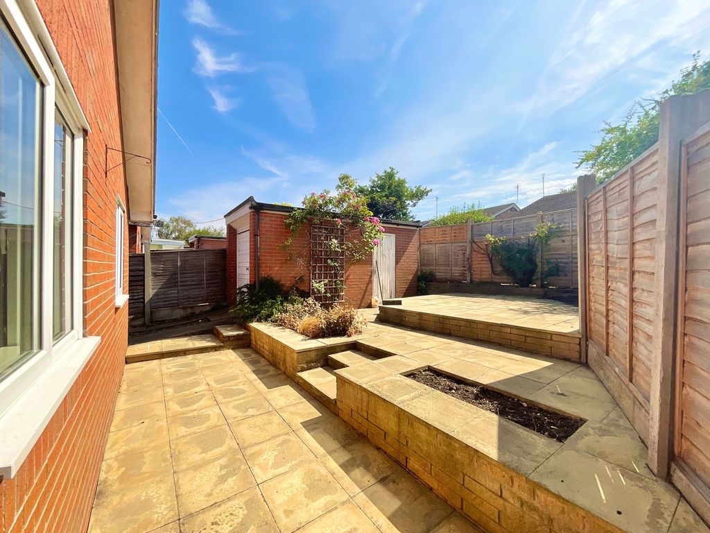 Property photo 2 of 14