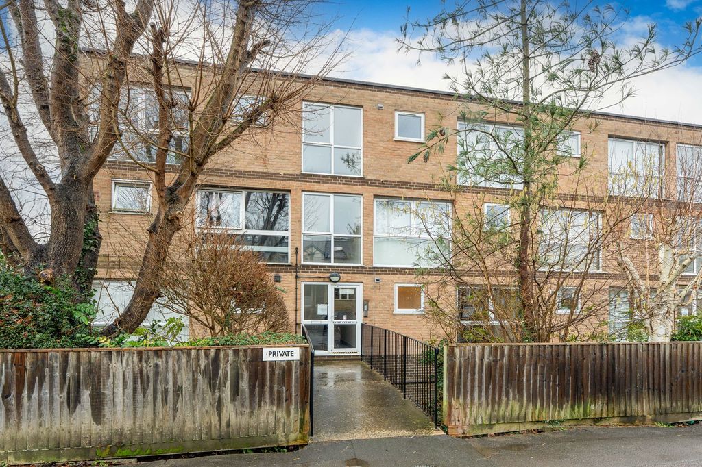 Property photo 1 of 9 Front