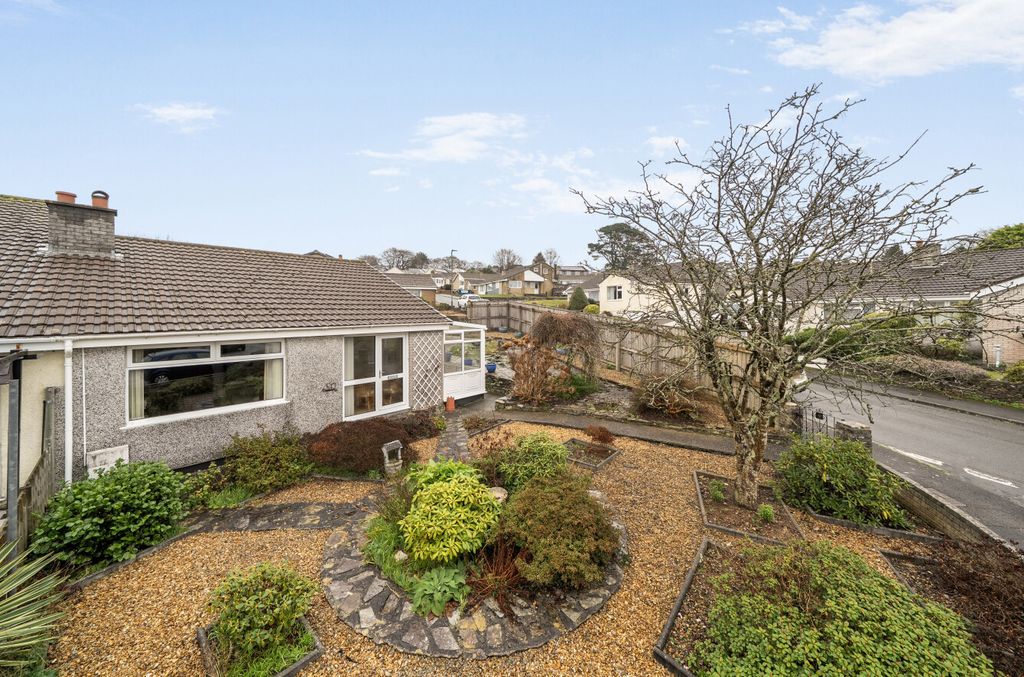 Property photo 1 of 25 1395236-3-694A741...