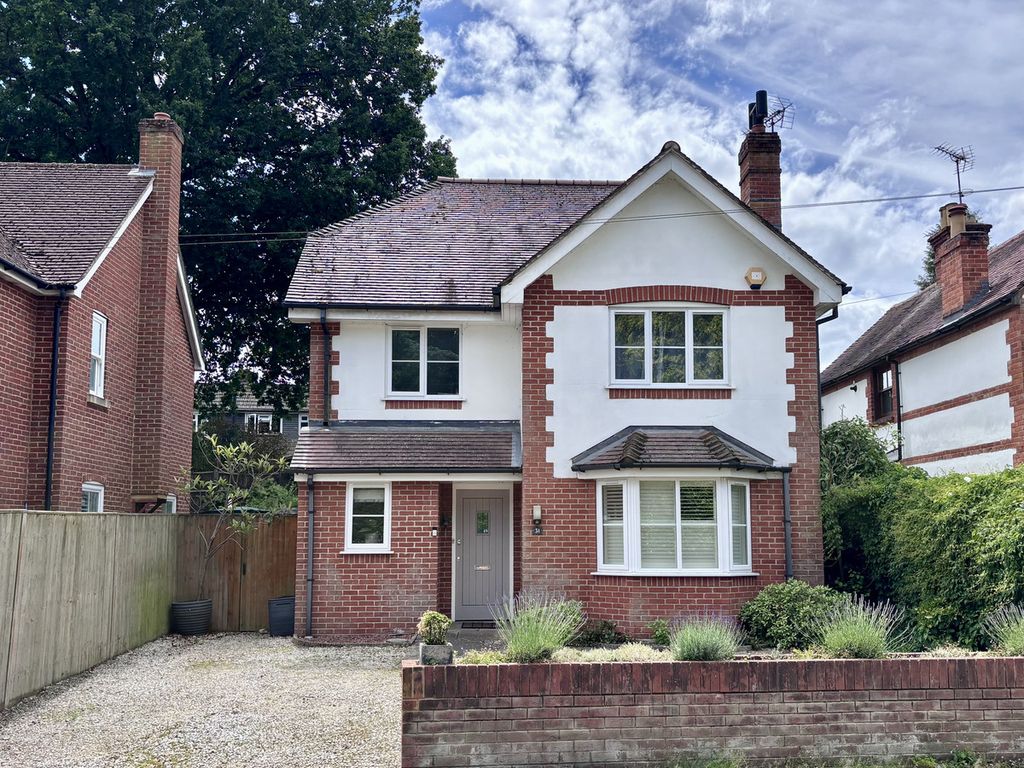 Property photo 1 of 28