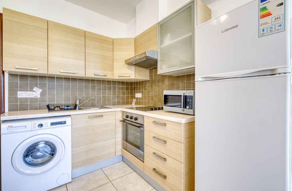 Property photo 3 of 15 Kitchen
