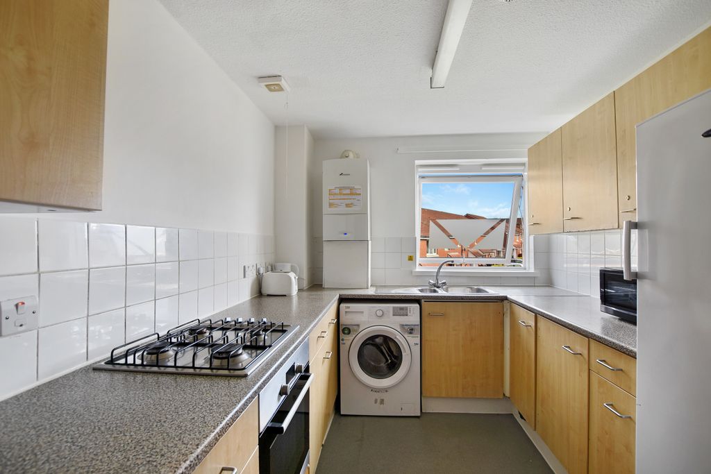 Property photo 3 of 7