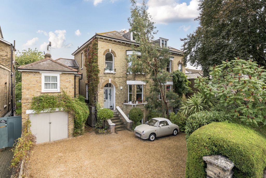 Property photo 1 of 16 1-1348112-1-68c16...
