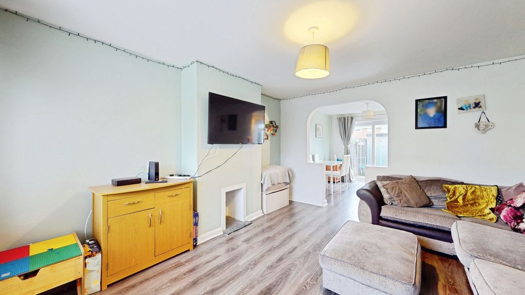 Property photo 2 of 17 d93Ac423-10122026_152359