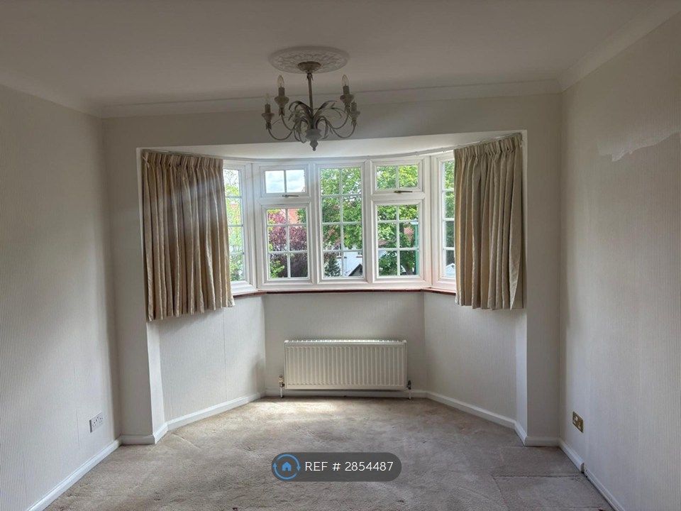 Property photo 2 of 15 Bedroom 1