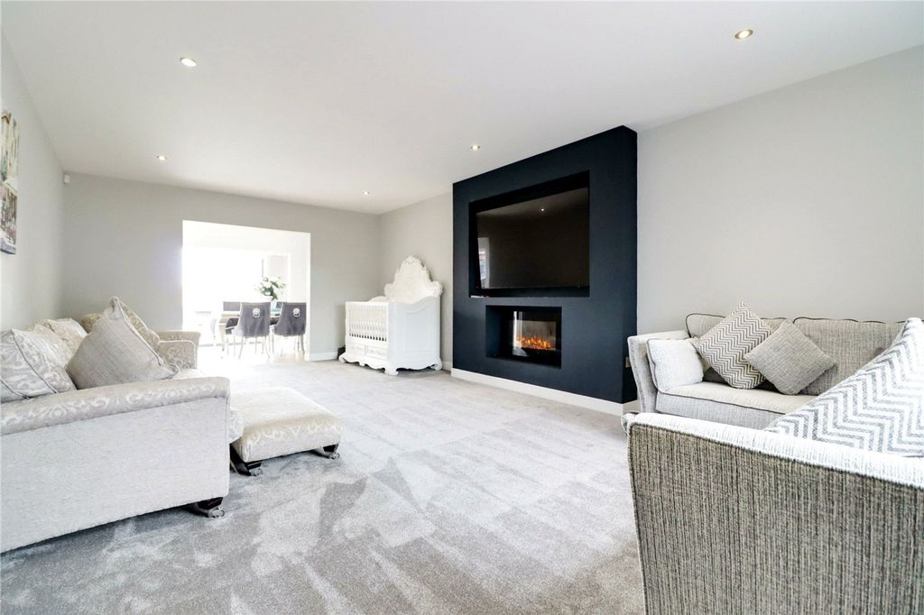 Property photo 3 of 45 Picture No. 75