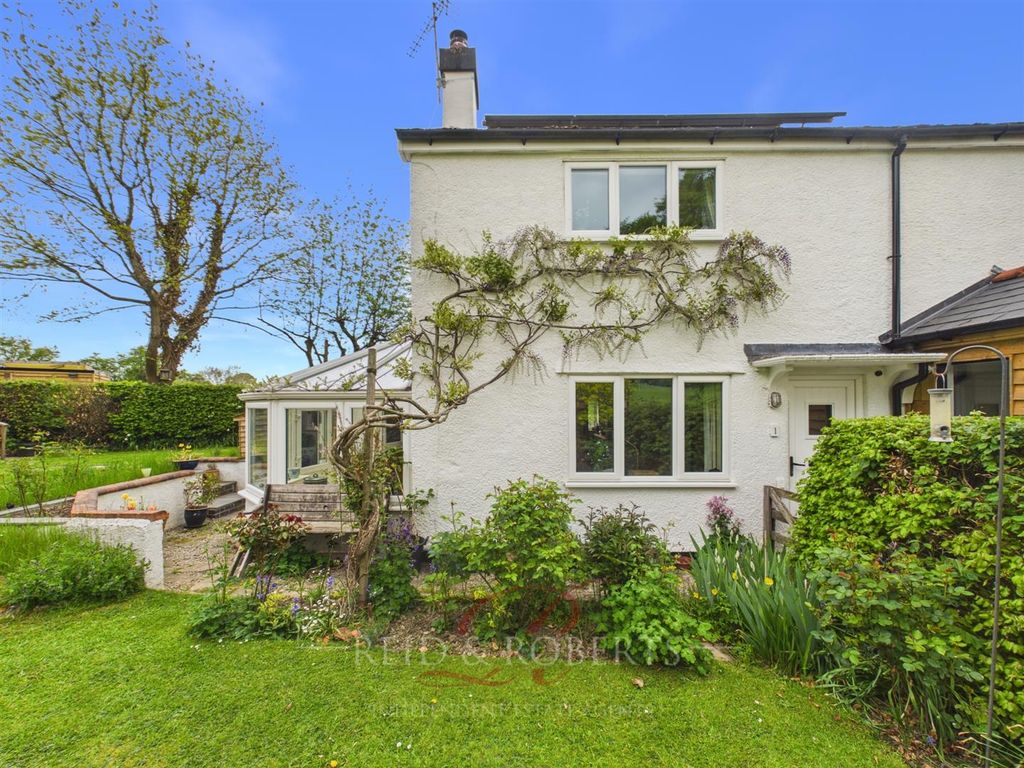 Property photo 1 of 27 Cam05148G0-Pr0179-Still043.Jpg