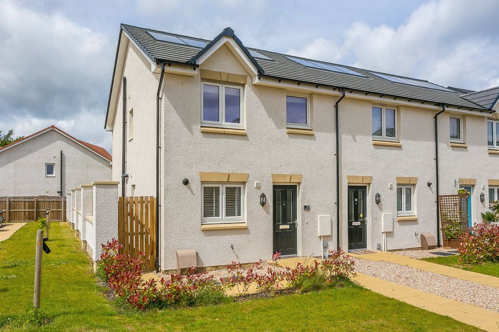 Property photo 1 of 25