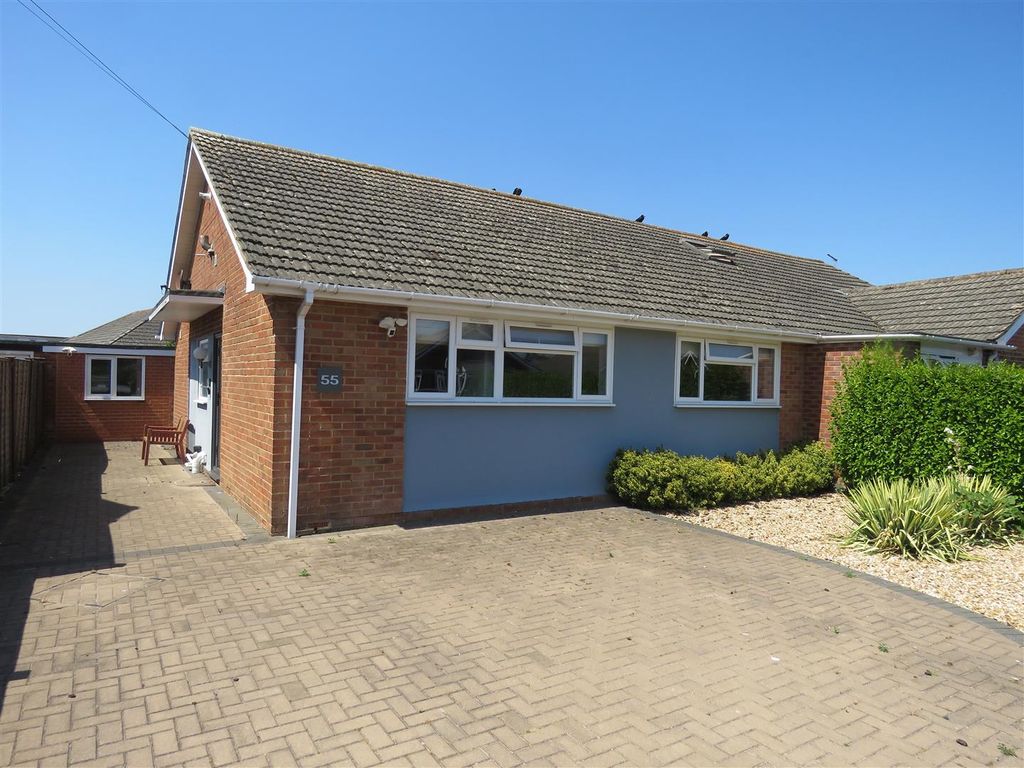 Property photo 1 of 10 Front