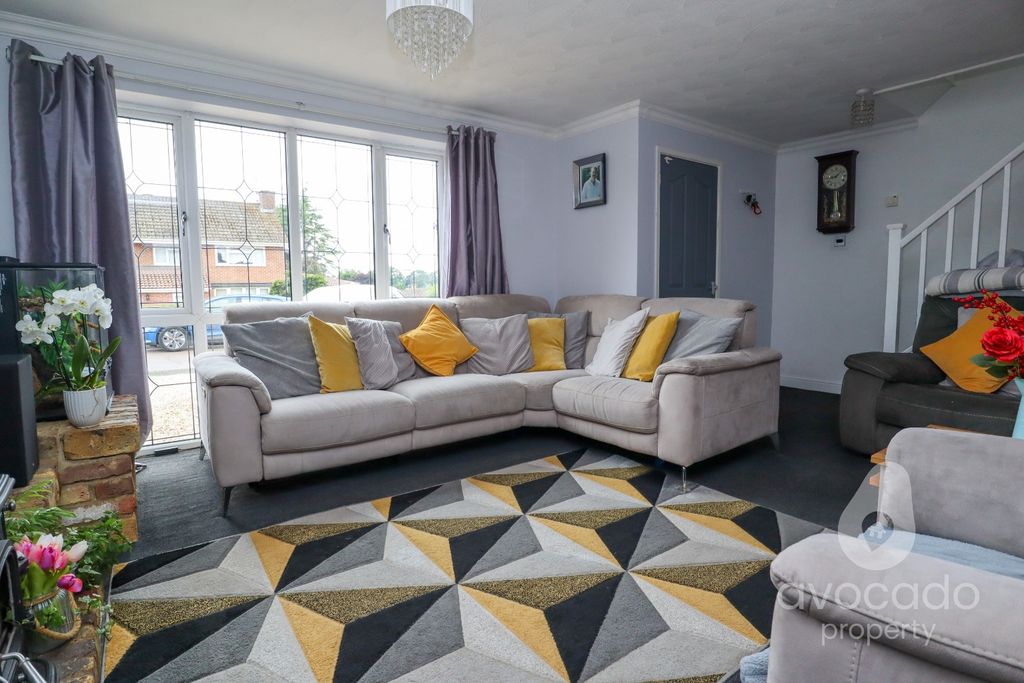 Property photo 2 of 11 4409475