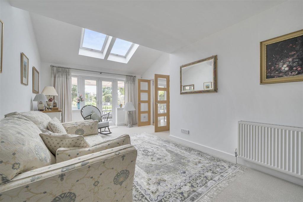 Property photo 2 of 27 1364532-14-68E3ce793E6A8.Jpg