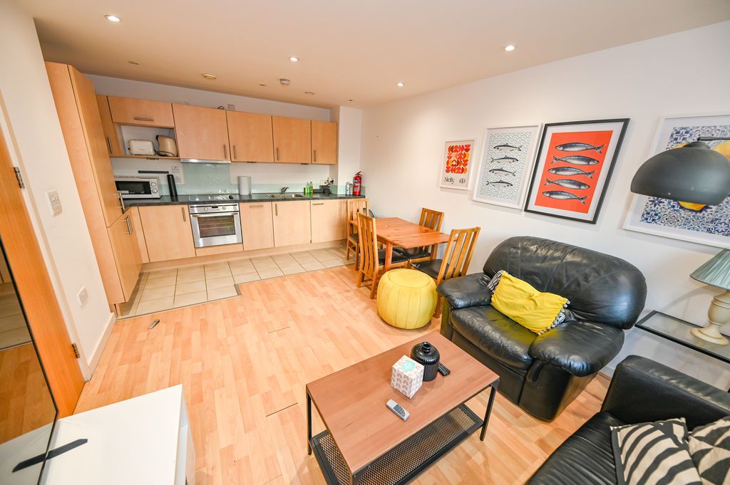 Property photo 2 of 7 Photo 1