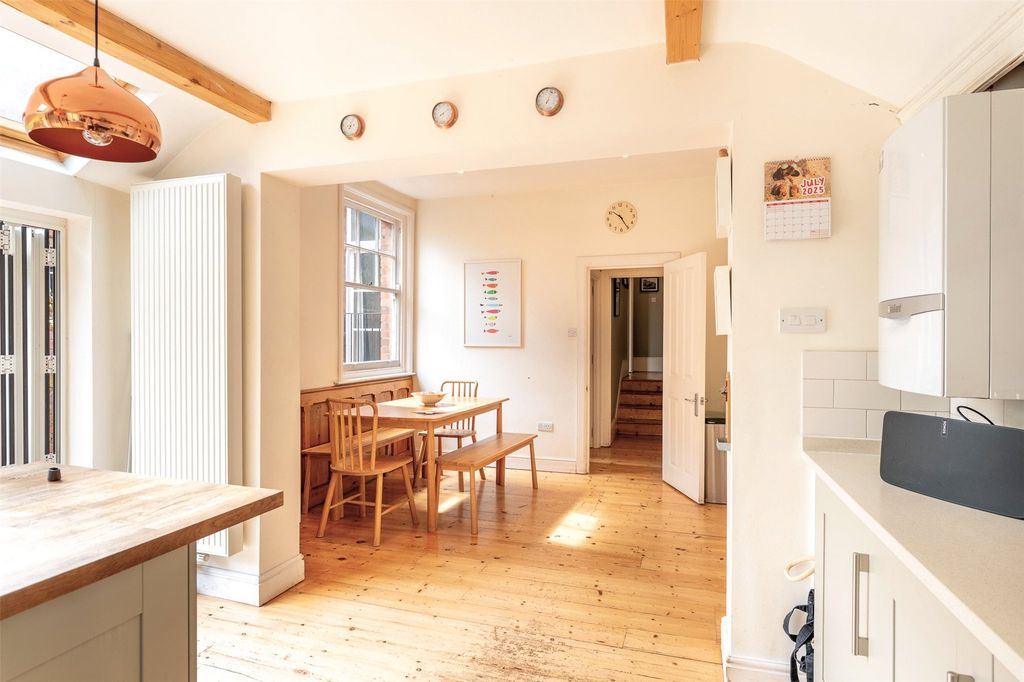 Property photo 3 of 9 Open Plan Living