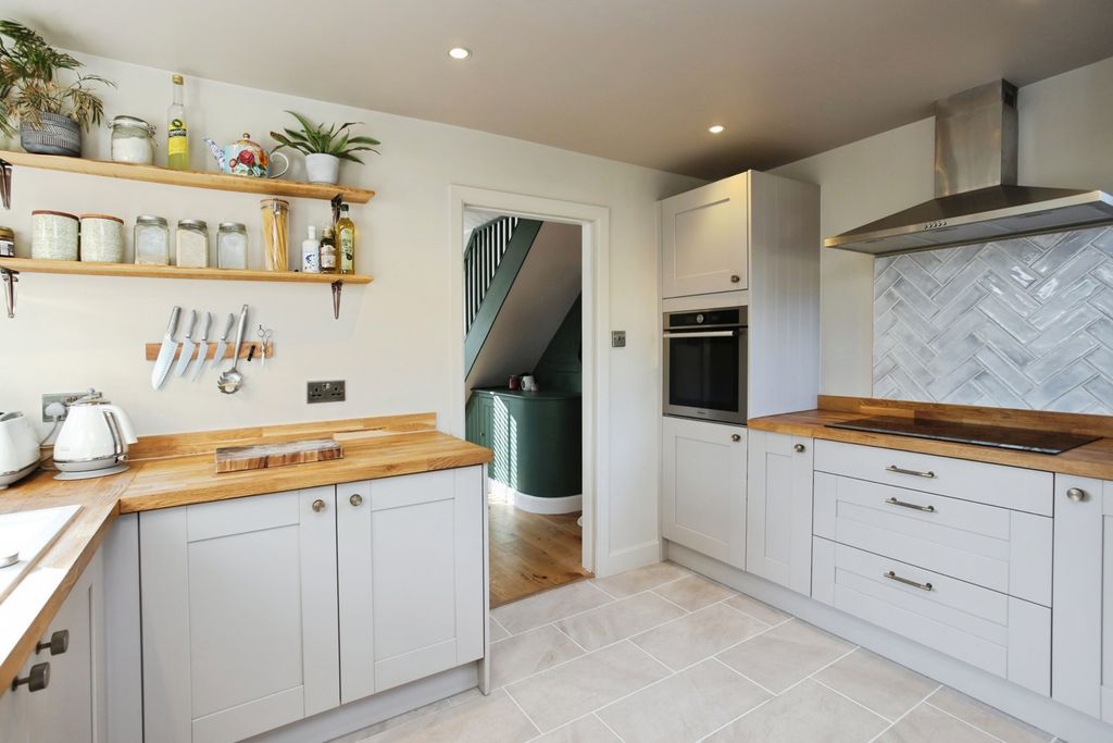 Property photo 2 of 14 Pbox-Img.Jpg