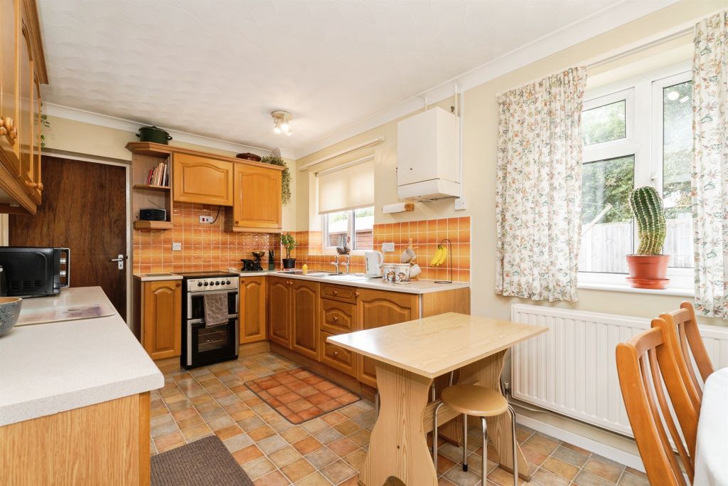 Property photo 2 of 18