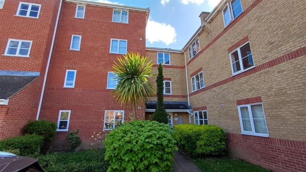 Property photo 3 of 12