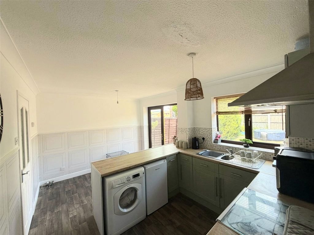 Property photo 3 of 10 Picture No. 20
