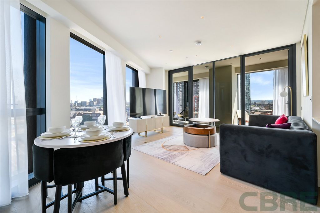 Property photo 2 of 24 Picture No. 27