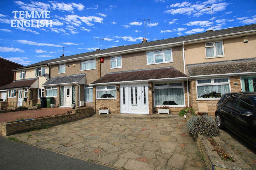 Property photo 1 of 25