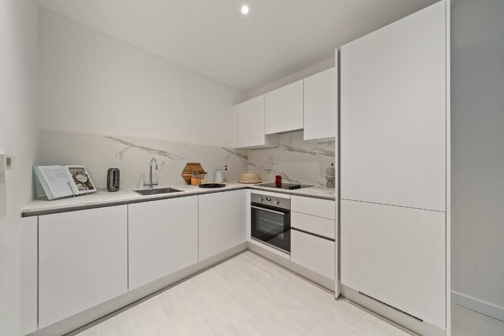 Property photo 2 of 5 Bedroom 1