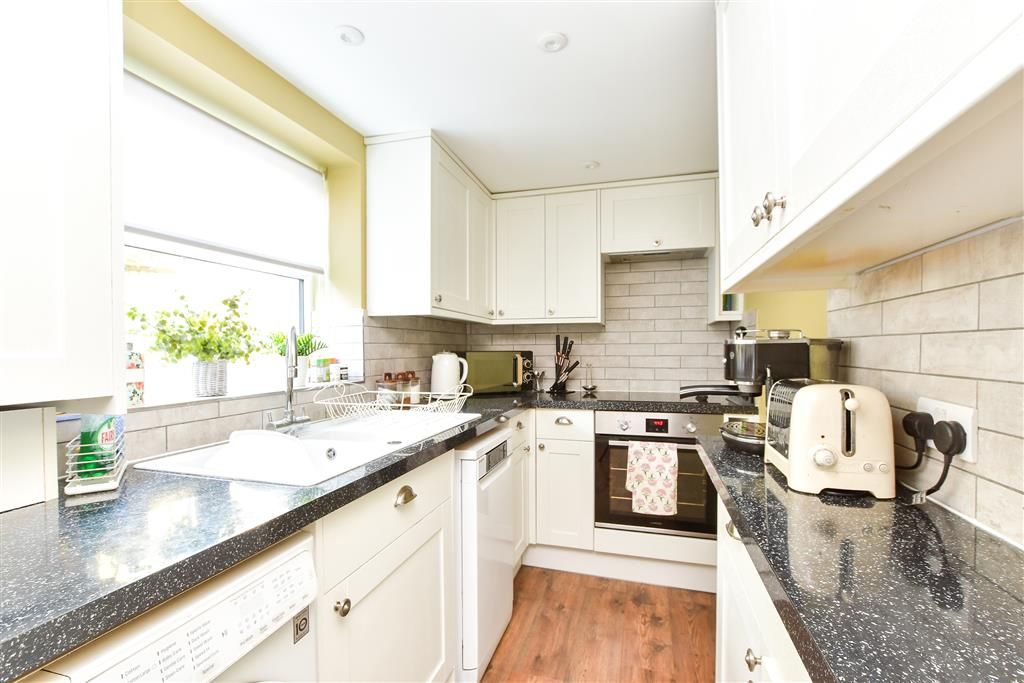 Property photo 1 of 12 Kitchen