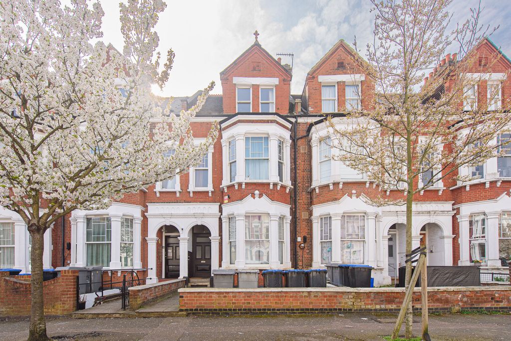 Property photo 1 of 7