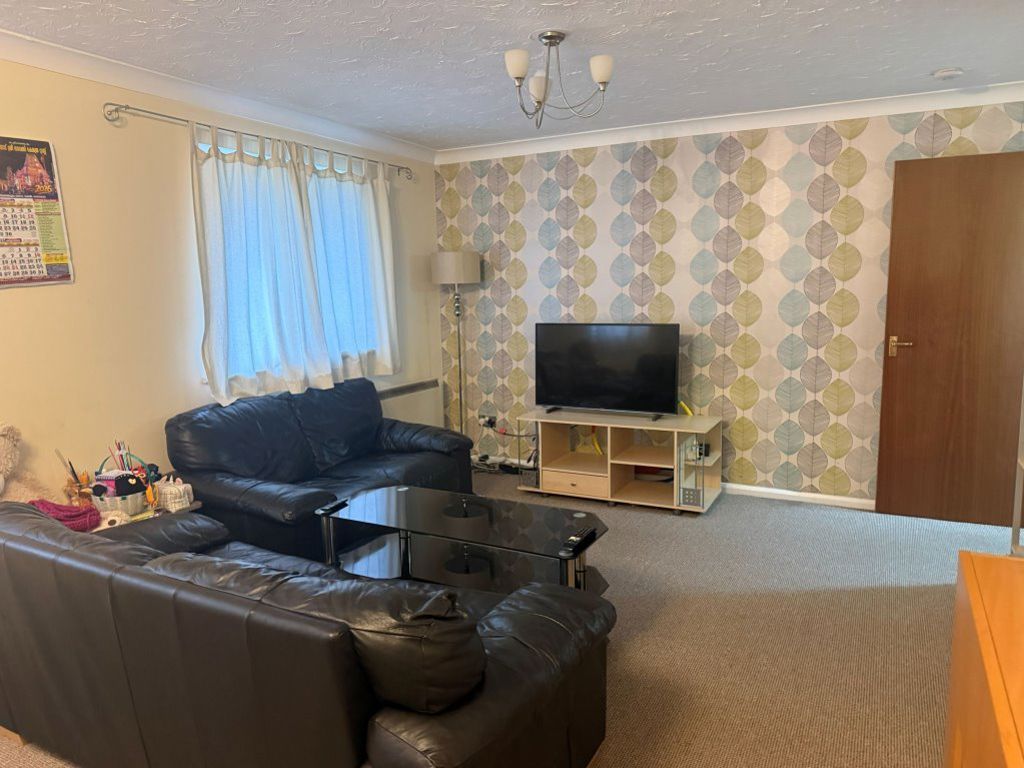 Property photo 3 of 7